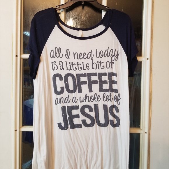 lovely souls Tops - Blue and white graphic tee